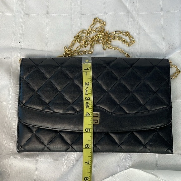 Givenchy Black Quilted Leather Flat Clutch Flap Bag on Chain Small Night Out - Picture 10 of 17